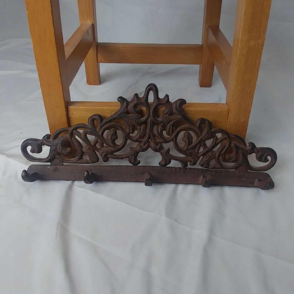 Iron Cast Key Accessory Holder Brown